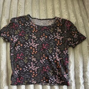 American Eagle Outfitters Black Floral Short Sleeve Top